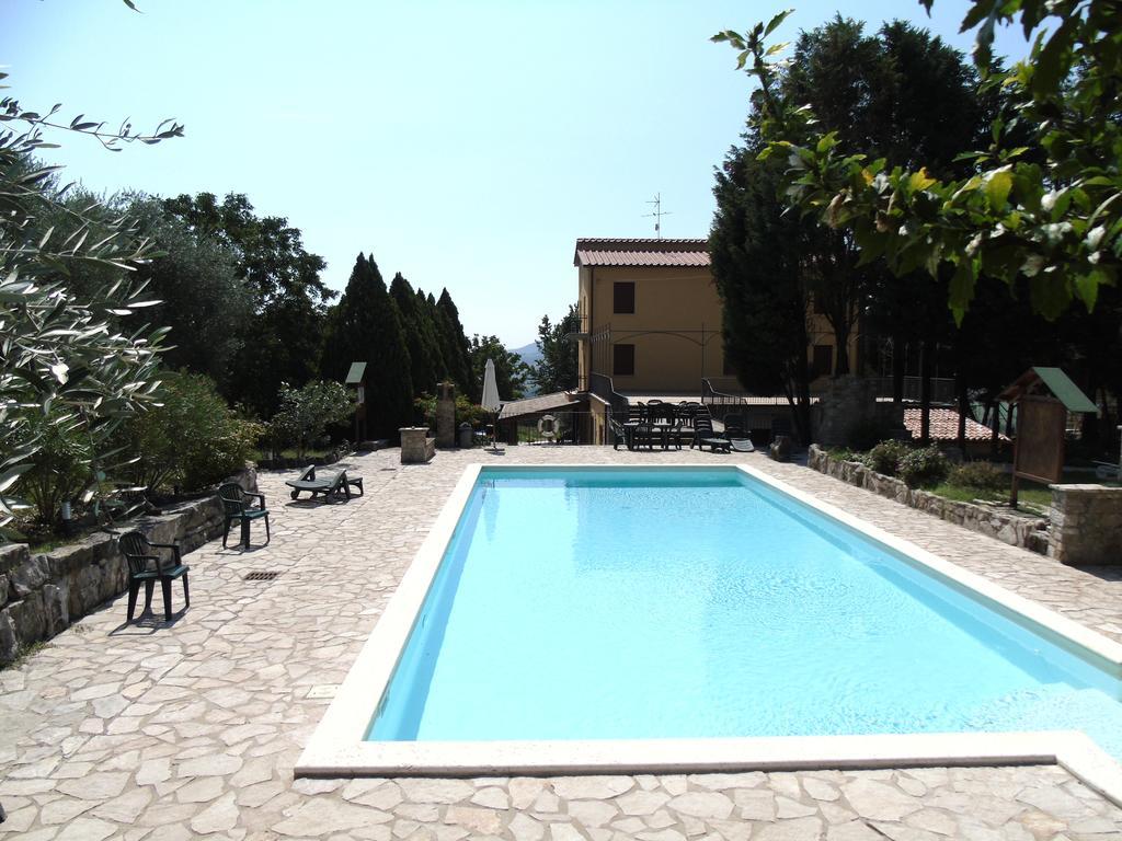 הוילה טודי Agriturismo Poponi מראה חיצוני תמונה