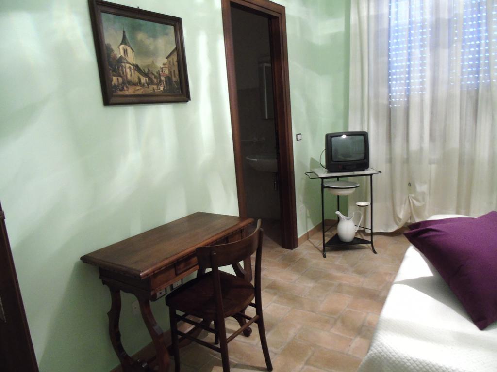 הוילה טודי Agriturismo Poponi חדר תמונה