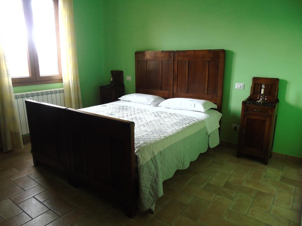 הוילה טודי Agriturismo Poponi חדר תמונה