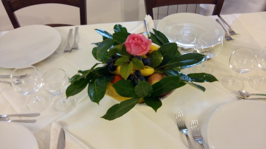 הוילה טודי Agriturismo Poponi מראה חיצוני תמונה